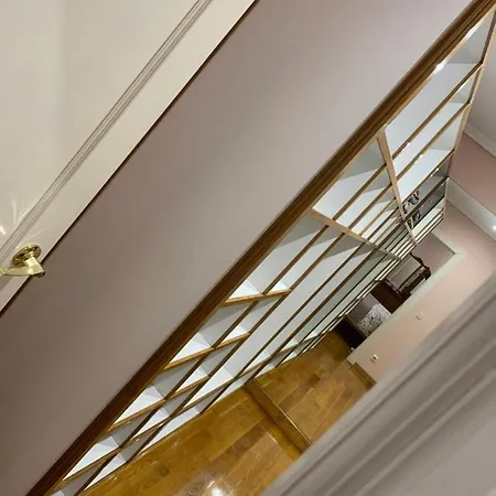 Piso En El Centro Historico De Apartamento *